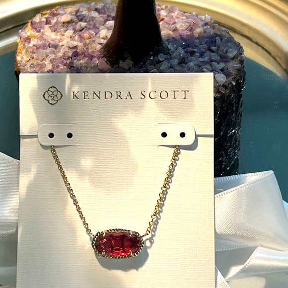 NWT Kendra Scott Elisa Necklace Berry & Yellow Gold Sold Out & GORGEOUS Perfect! - Picture 8 of 8